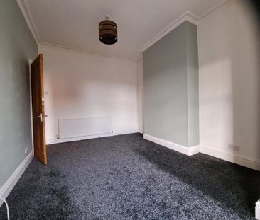 3 bedroom end of terrace house to rent - Photo 6