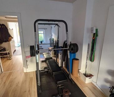 Temporary 1 room in flat share with living room and balcony - Photo 5