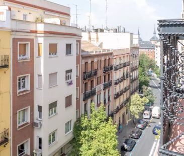 Room in student residence in Moncloa, Madrid - Foto 3