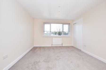 South View, Hazlerigg, Newcastle Upon Tyne - Photo 2