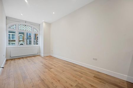 4 bedroom flat to rent - Photo 3