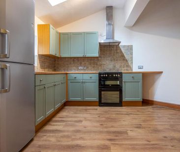 2 bedroom end of terrace house to rent - Photo 5