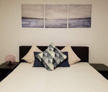 Terrassenwohnung mit Designer-Möblierung in Köln - Photo 6