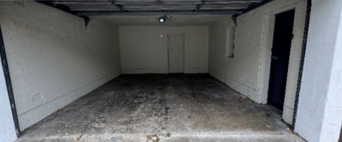 DOUBLE LOCK UP GARAGE FOR RENT $200 PER WEEK! - Photo 1