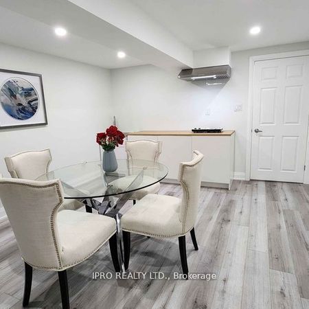 For Lease - 2595 Windjammer Road, Mississauga, Ontario - Photo 4