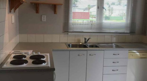 Two bedroom unit in Tikipunga - Photo 1