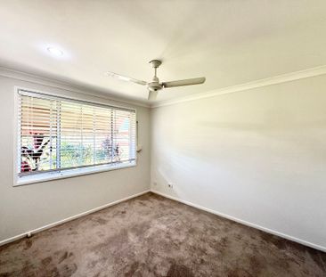 Spacious Two Bedroom Villa - Perfectly Positioned - Photo 3