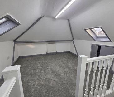 4 bedroom semi-detached house to rent - Photo 6