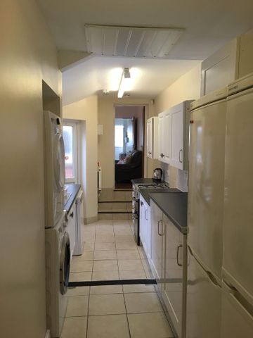 6 bedroom house to rent - Photo 5