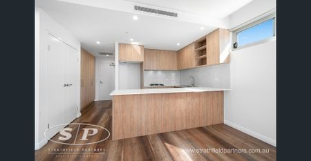 Luxury Two Bedroom Apartment, Level 3 - Photo 5