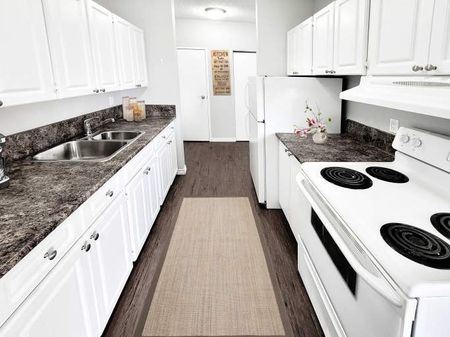 West Meadow Apartments - Photo 5