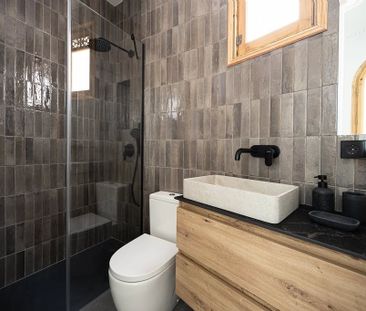 Carrer de Mallorca, Barcelona, Catalonia 08037 - Photo 3