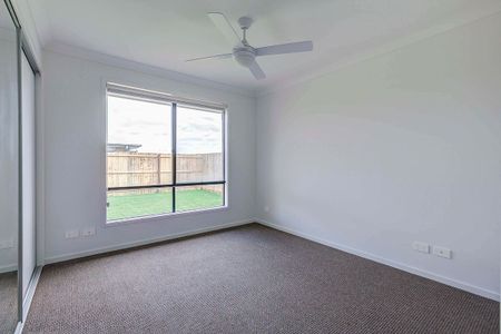 Perfect Family Home - Photo 5