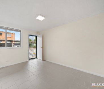 5/5 Charles Street, Queanbeyan NSW 2620 - Apartment For Rent | Domain - Photo 4