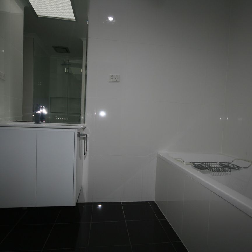 3/7 River Drive, Queanbeyan NSW 2620 - Townhouse For Rent | Domain - Photo 1