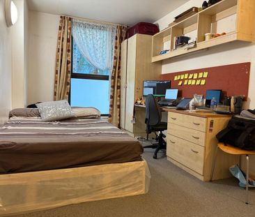Room in a Shared Flat, Hanover Park, SE15 - Photo 5