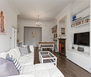 Greencroft Gardens, South Hampstead, London - Photo 1