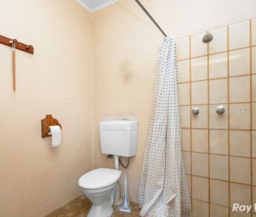 Fully Furnished Living in the Heart of Wagga Wagga - Photo 4