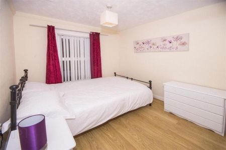 27 Stranmillis Road, Belfast, BT9 5AF - Photo 3