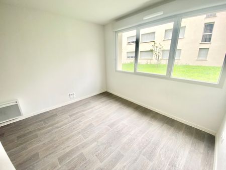 Location Appartement 1 pièce 19m² AUZEVILLE TOLOSANE 31320 - Photo 2
