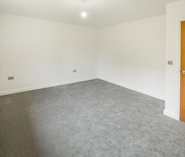 2 bedroom - Photo 2