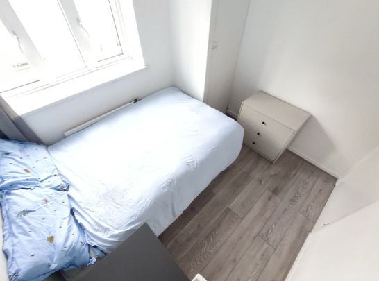 Room in a Shared Flat, Cottenham House, N19 - Photo 1