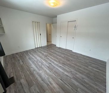 For Lease - 20 Jacinta Drive, Toronto, Ontario - Photo 4