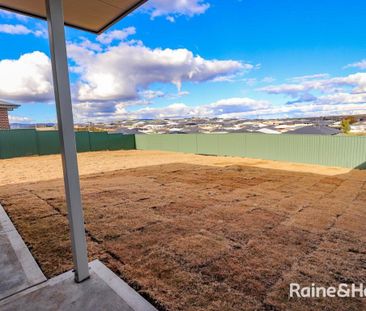 Two bedroom Granny Flat in Kelso- Available 11.12.2025 - Photo 1