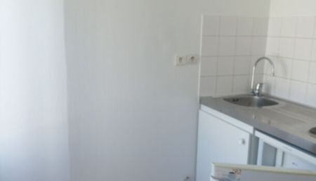 Appartement 2 pièces 32m2 REIMS 450 euros - Photo 4