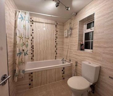 Wexham Road, Slough, Slough, SL2 - Photo 4