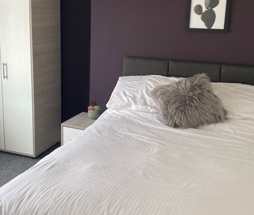 6 Bed (2 Bathroom) Professional Furnished HMO Room 1 - Photo 5