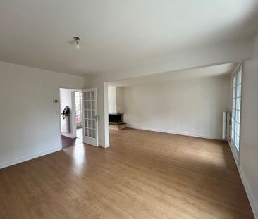 Location Maison 6 pièces 138m² BREUILLET 91650 - Photo 2