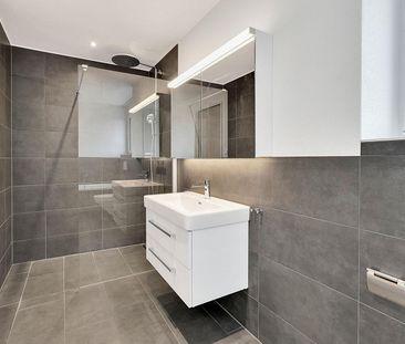 Attika-Wohnung mit grosser Terrasse und Weitsicht - Photo 5