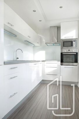 Pronájem bytu 2+1 52 m2 - Фото 1
