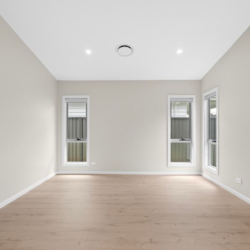 Apply Now - Century 21 &vert; the Paramount Group - Photo 1