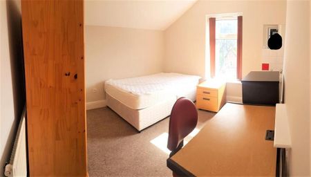 8 bedroom house to rent - Photo 2