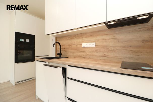 Pronájem bytu 1+kk v osobním vlastnictví 35 m², Praha 9 - Hloubětín - Photo 1