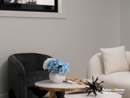 Brand New Modern Living - Photo 2