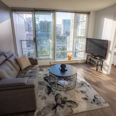 Downtown Vancouver *Furnished* 1 Bedroom + Den Apartment - Photo 4