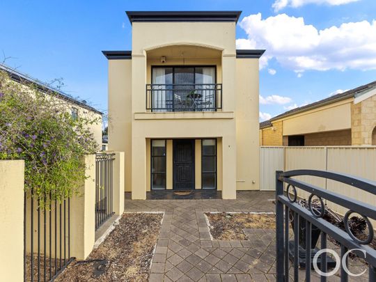Open the Door to Spacious, Sunlit Townhouse Living in Campbelltown - Photo 1