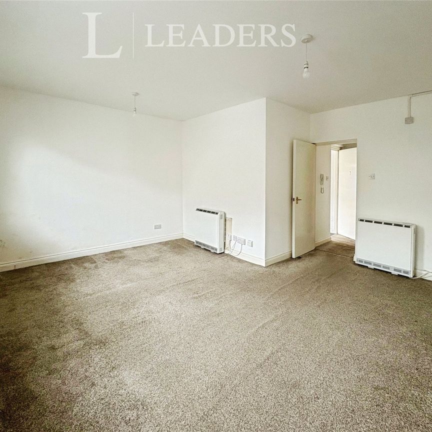 1 bedroom apartment to rent West Street, Bognor Regis, PO21 - Photo 1