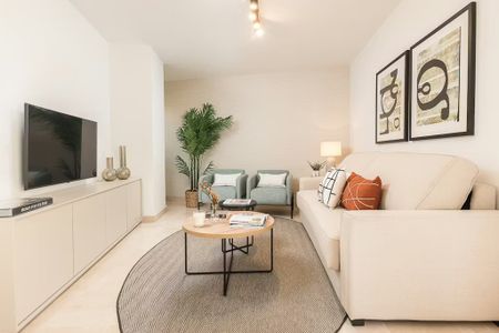 Calle Granada, Málaga, Andalusia 29015 - Photo 2