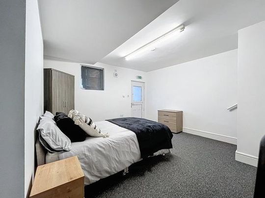 5 bedroom house share to rent - Photo 1