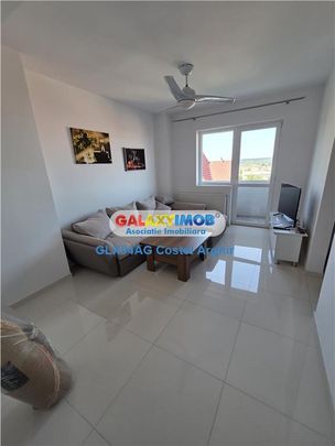 Inchiriem garsoniera de lux , in zona Banat , loc de parcare - Photo 1