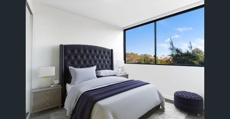 Contemporary Elegance - Photo 3