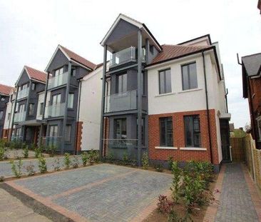 Balmoral Apartments, Valkyrie Road, Westcliff-on-sea, Essex, SS0 - Photo 2