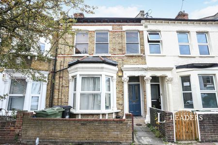 2 bedroom apartment to rent Solon Road, London, SW2 - Photo 4