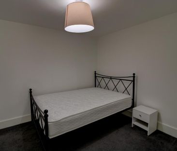 2 bedroom townhouse to rent - Photo 2
