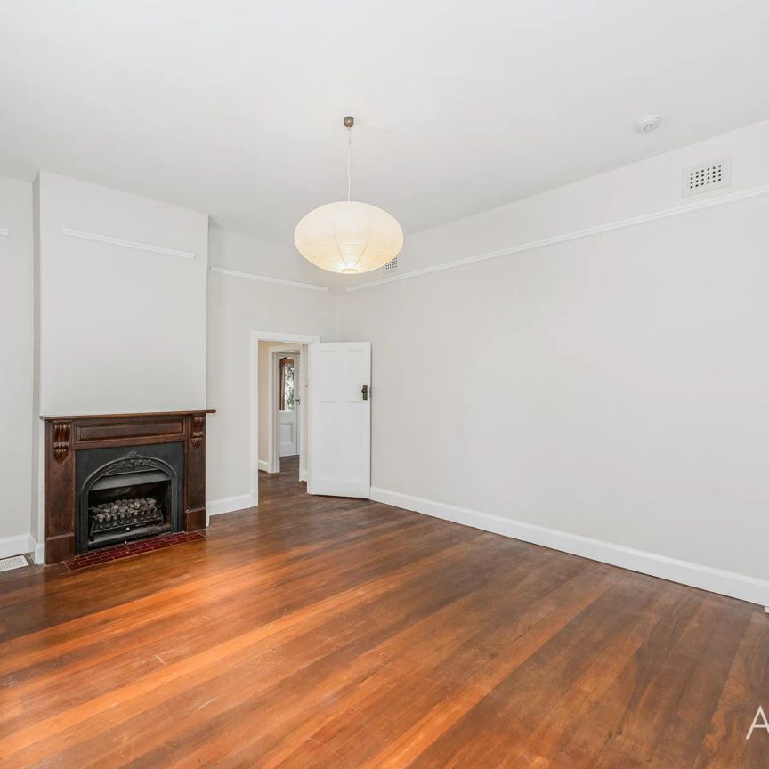 COSY COTTAGE DELIGHT - Photo 1