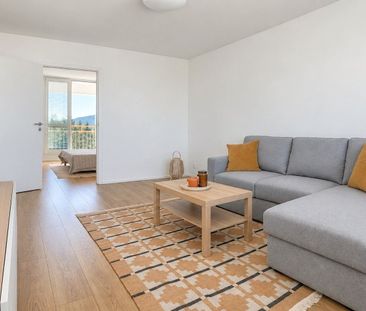 PRENAJATÝ | 2 izbový byt s balkónom, sídlisko Západ – Fotografia 1